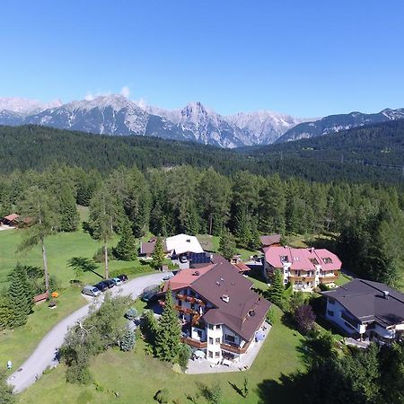 Landhaus Charlotte Am Geigenbuehel -Apartments Seefeld in Tirol Exterior photo