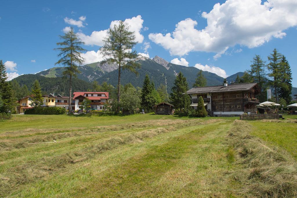 Landhaus Charlotte Am Geigenbuehel -Apartments Seefeld in Tirol Exterior photo
