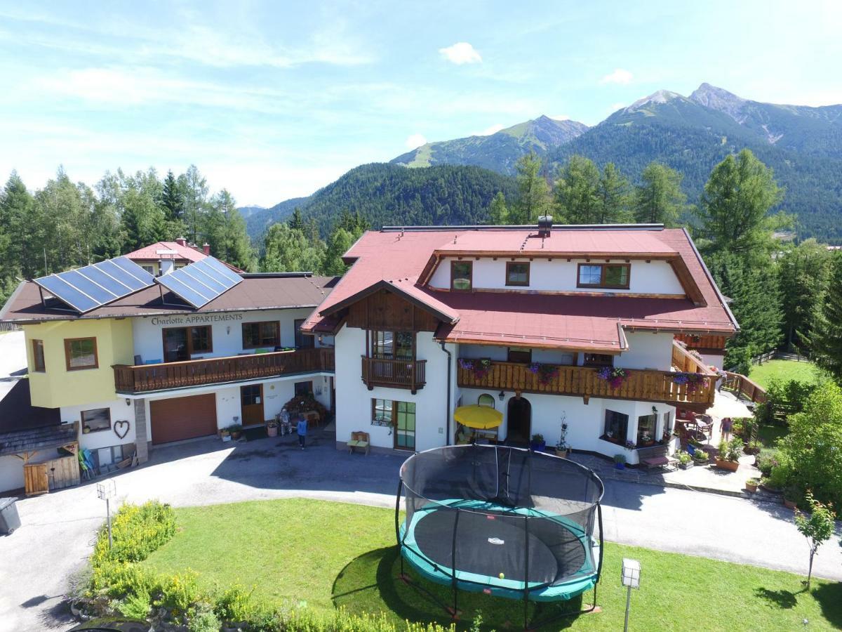 Landhaus Charlotte Am Geigenbuehel -Apartments Seefeld in Tirol Exterior photo