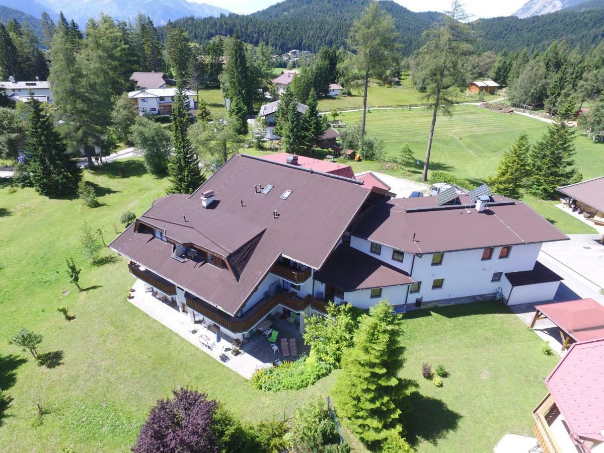 Landhaus Charlotte Am Geigenbuehel -Apartments Seefeld in Tirol Exterior photo