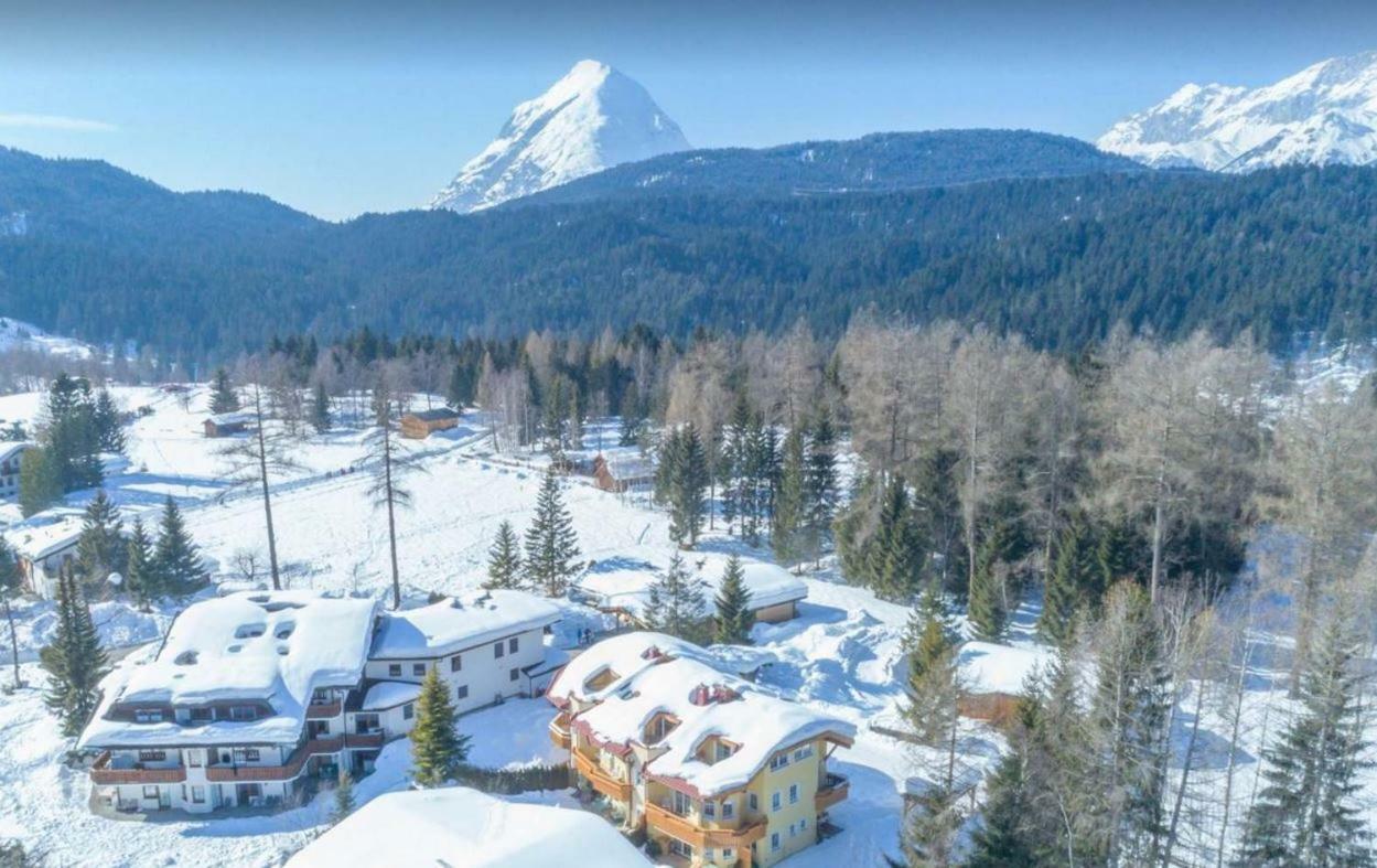 Landhaus Charlotte Am Geigenbuehel -Apartments Seefeld in Tirol Exterior photo